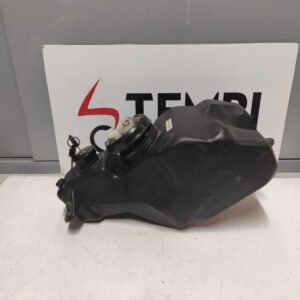 Serbatoio carburante + galleggiante e pompa con tappo e due chiavi X-Max 125/250 (dal 2010 al 2013)